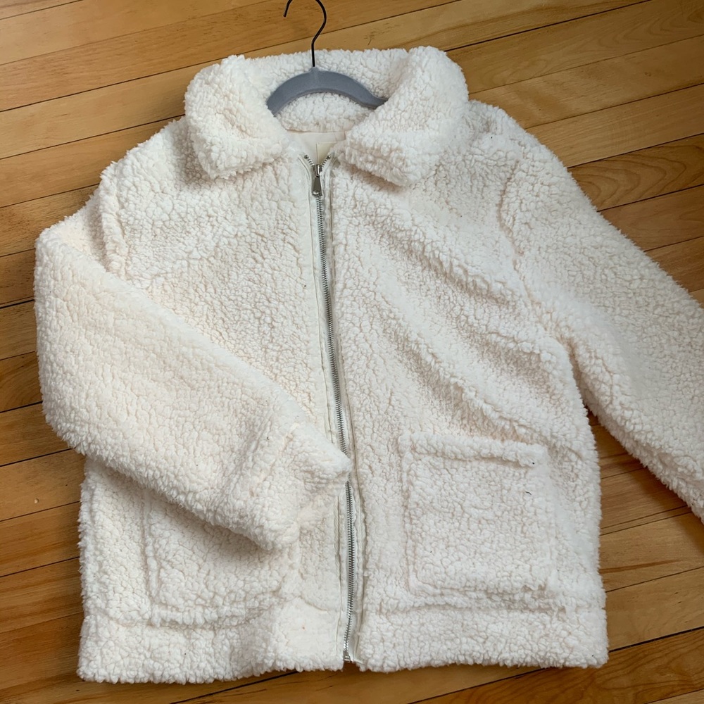 Ragstock super soft and fuzzy Sherpa jacket